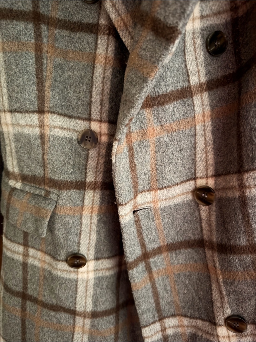 ASTR THE LABEL RAQUEL TRENCH COAT IN GREY AND BROWN PLAID - Picture 6 of 10